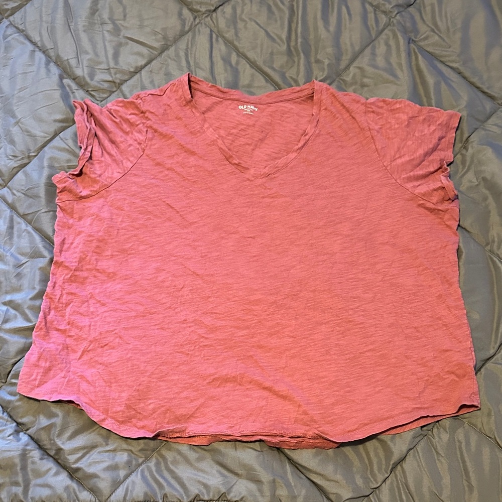 Old Navy Women's Dark Pink Short Sleeve V-Neck Tee